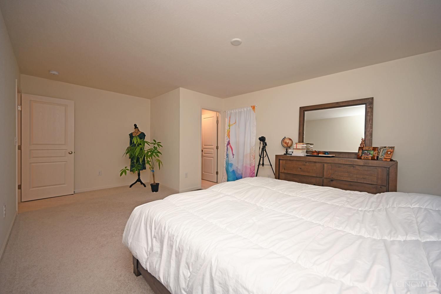 1321 Autumnview Drive