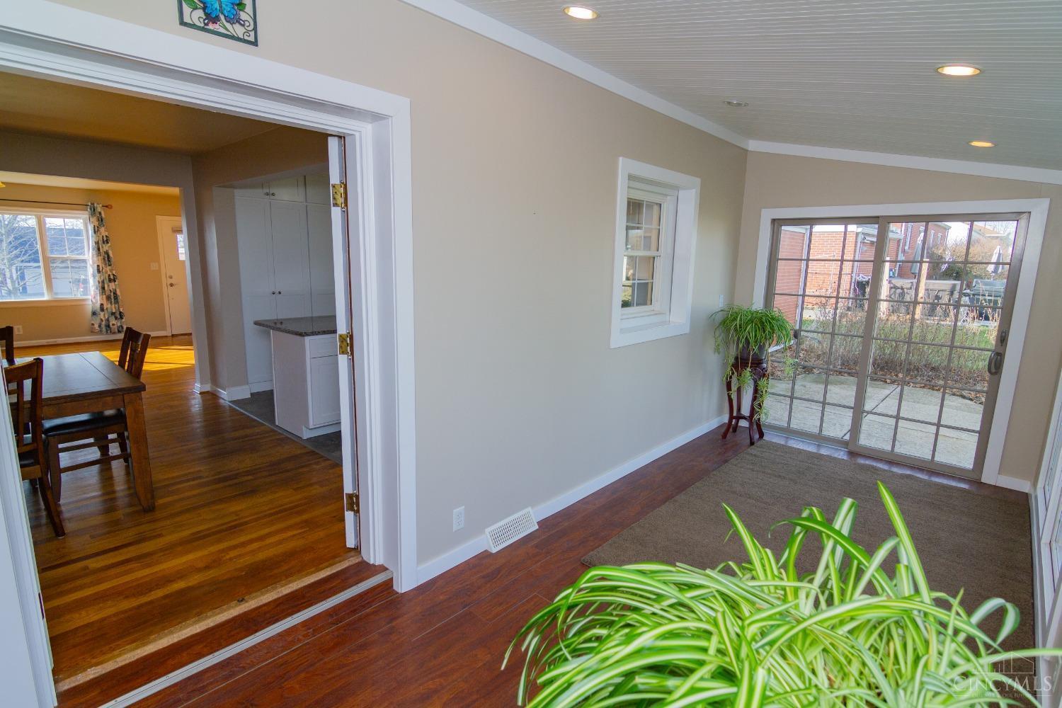 270 S Washington Boulevard