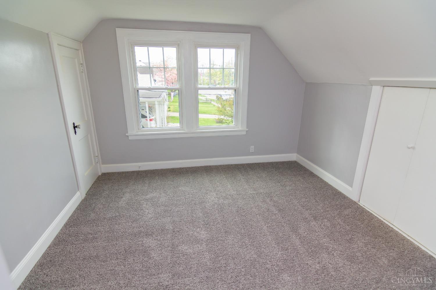 3716 Lonsdale Street