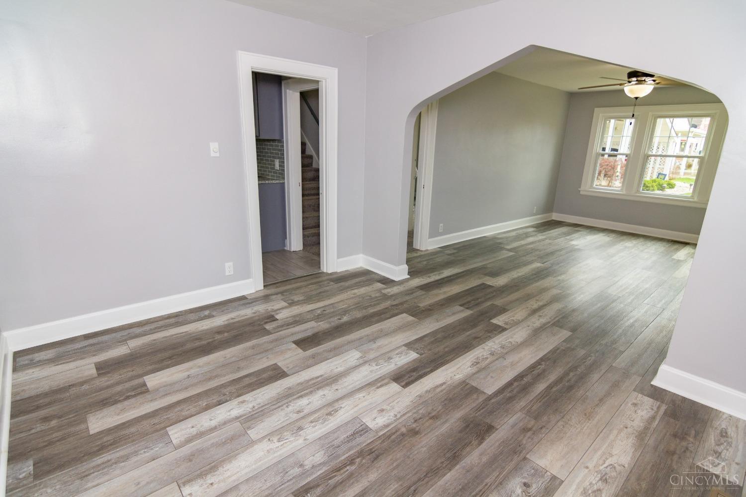 3716 Lonsdale Street