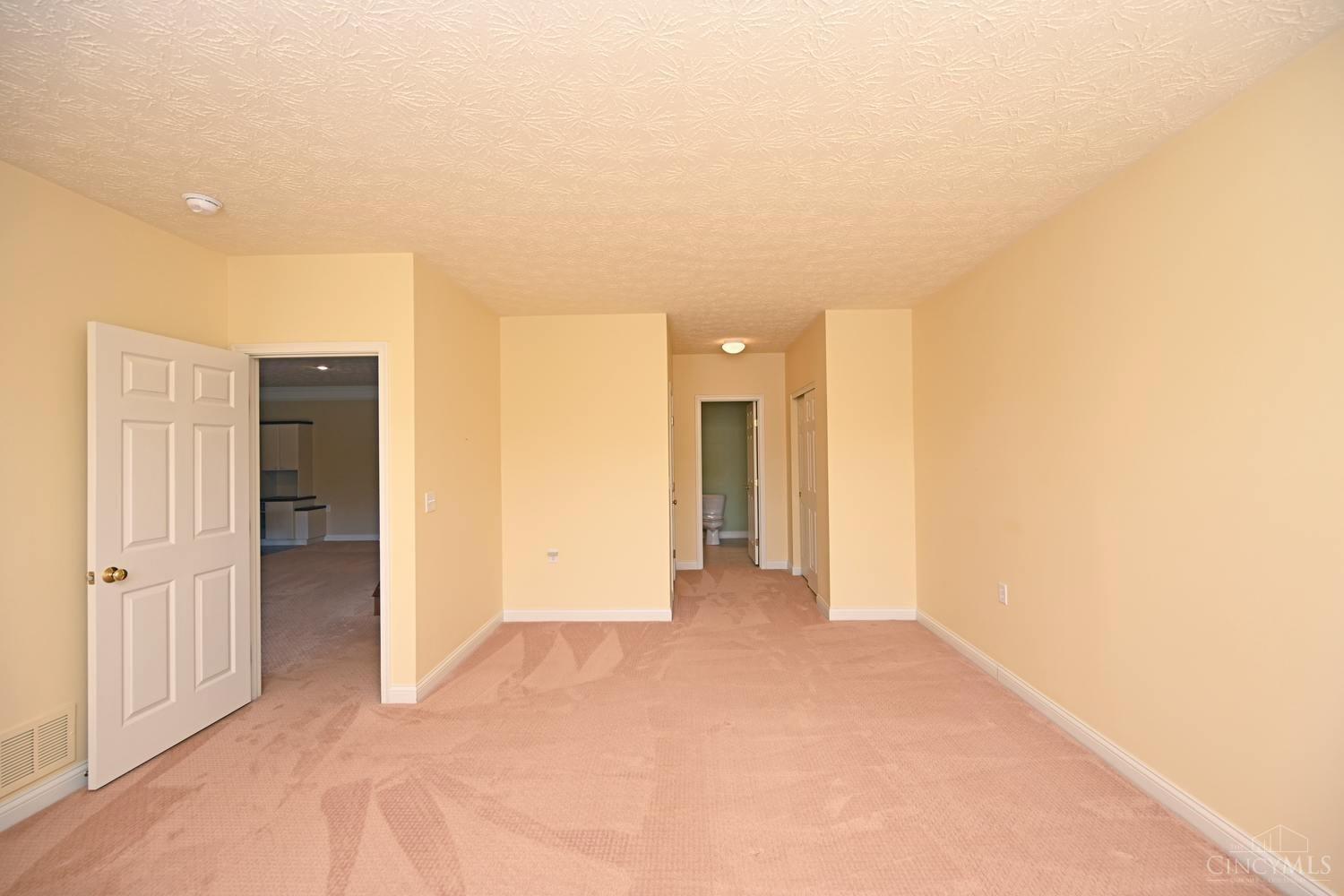 8237 Abbott Lane
