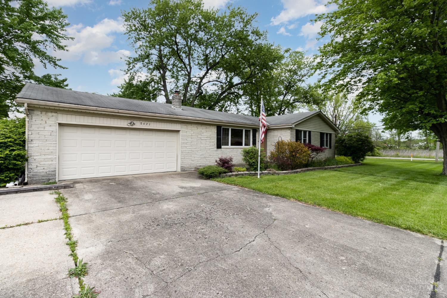 8421 Bluebird Drive