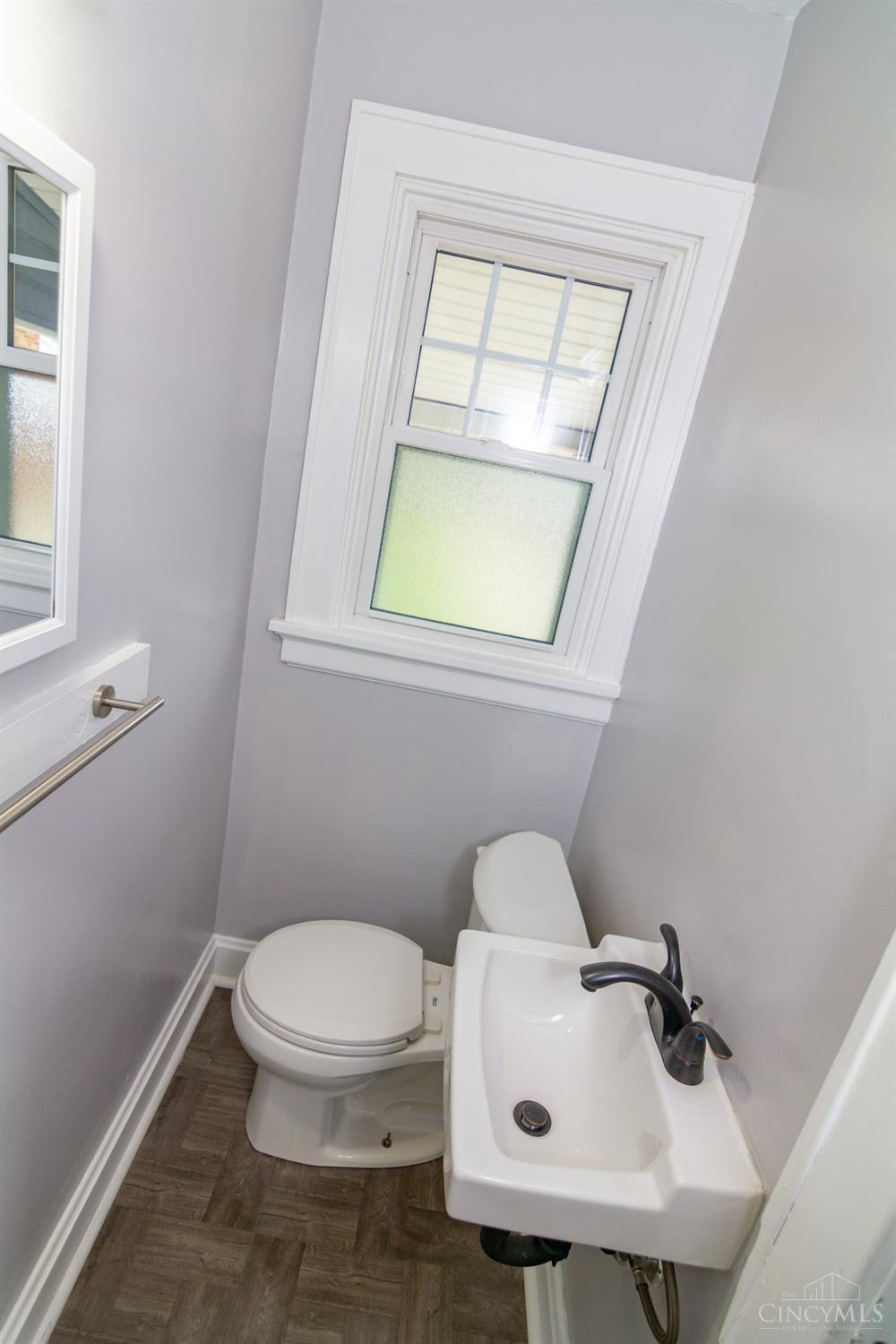 3716 Lonsdale Street