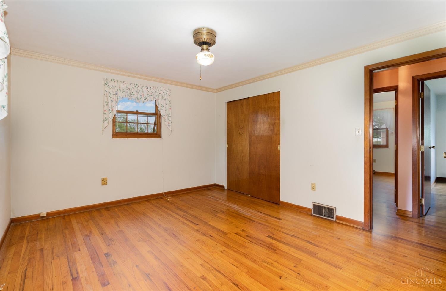 8421 Bluebird Drive
