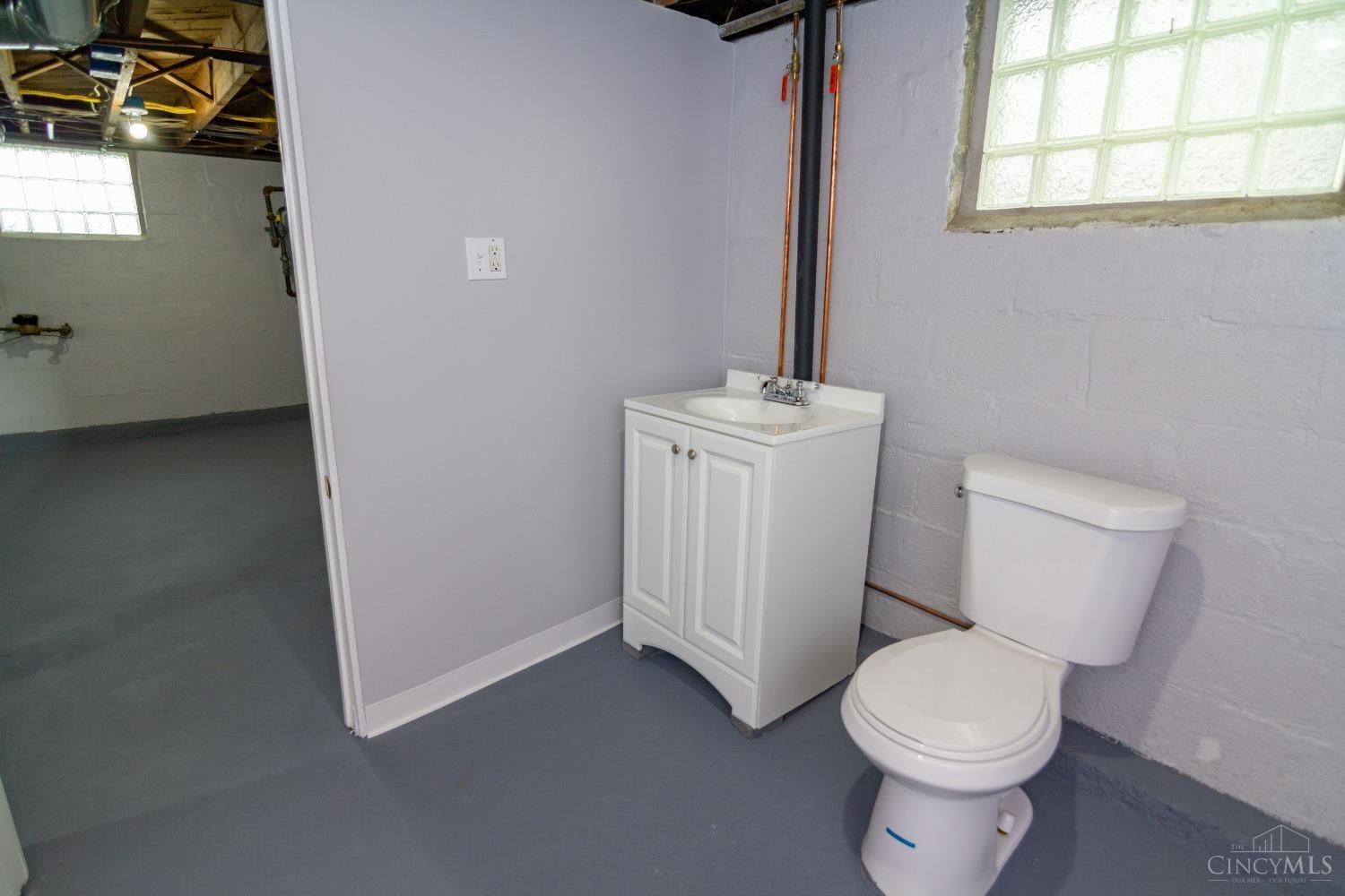 3716 Lonsdale Street