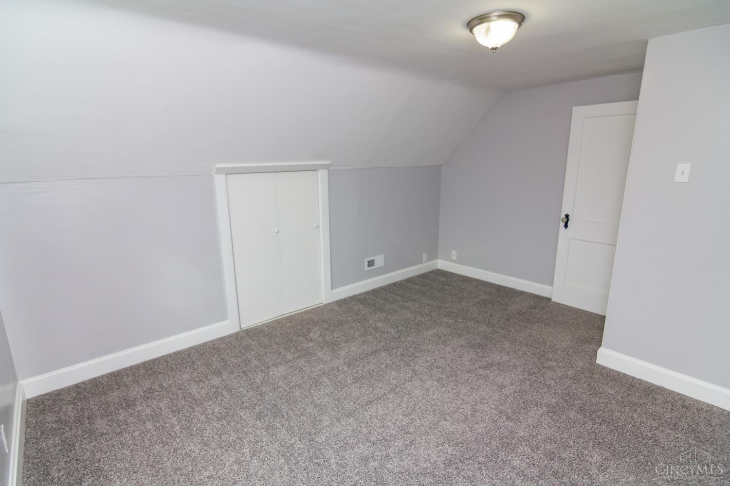 3716 Lonsdale Street