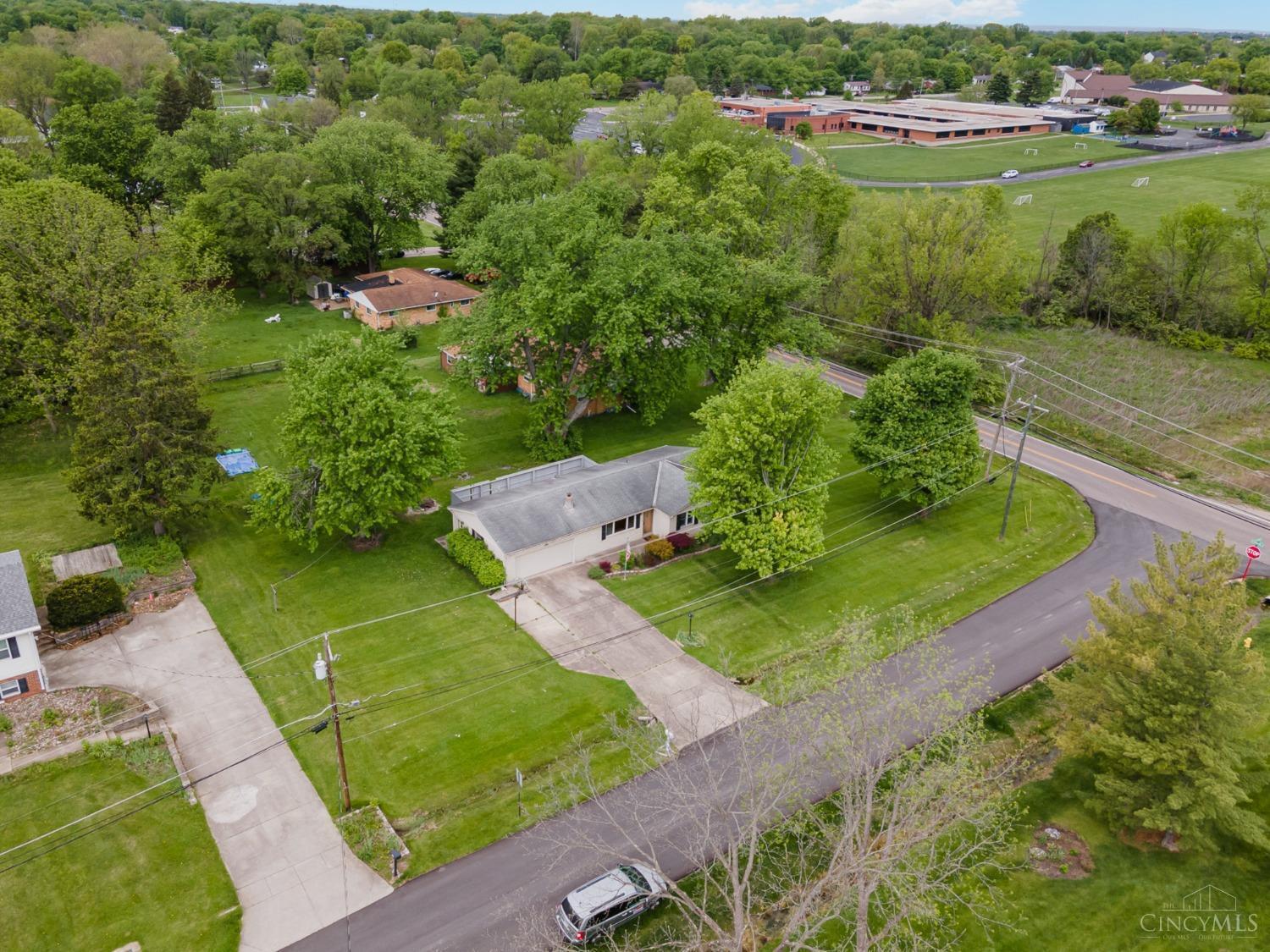 8421 Bluebird Drive