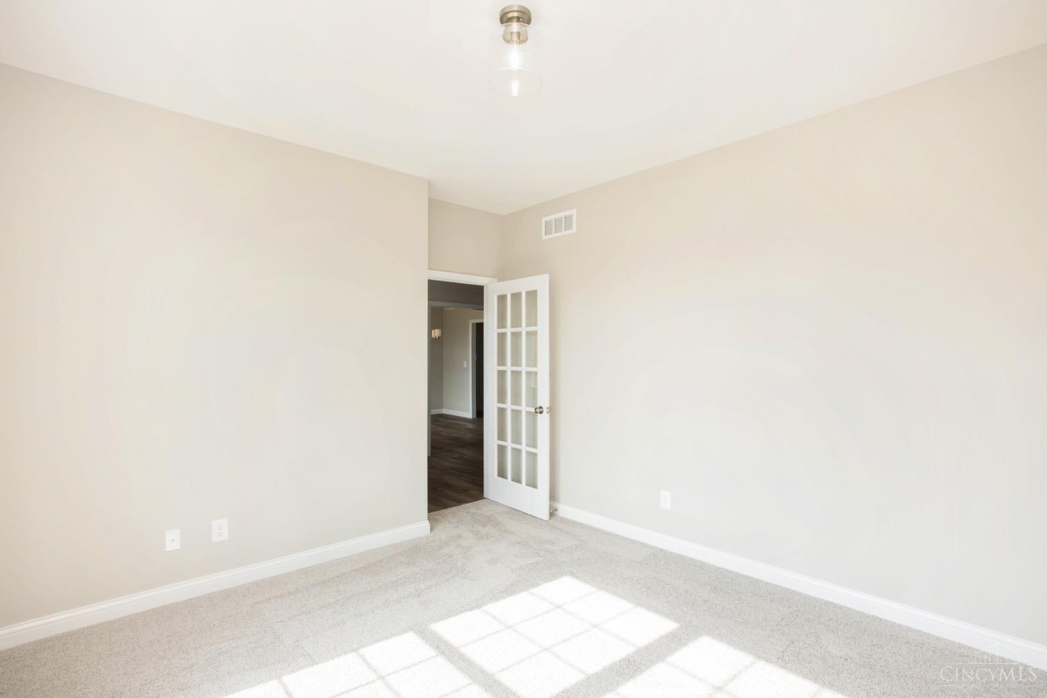 5th image of 5515 Foxglove Dr, Fairfield Township, OH 45011 | MLS# 1748285