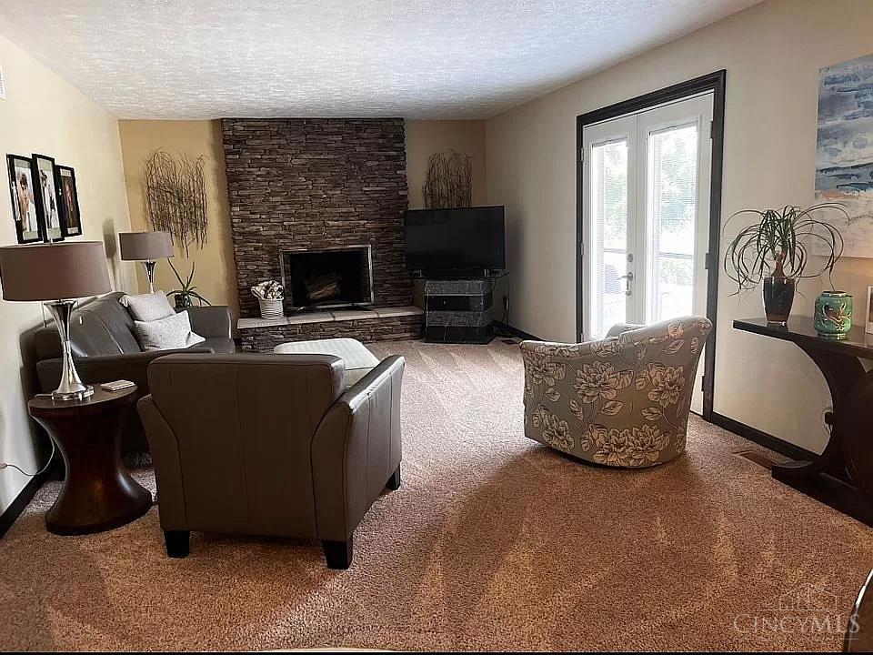 6101 Blueberry Drive