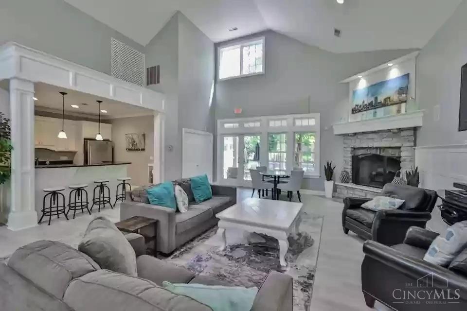 3706 Ashworth Drive