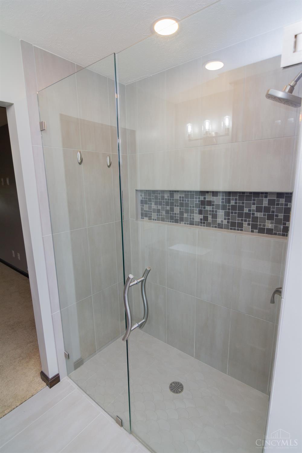 6101 Blueberry Drive