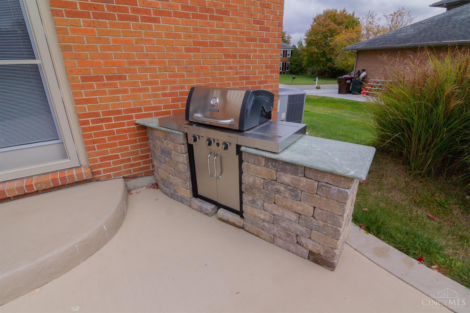 6101 Blueberry Drive