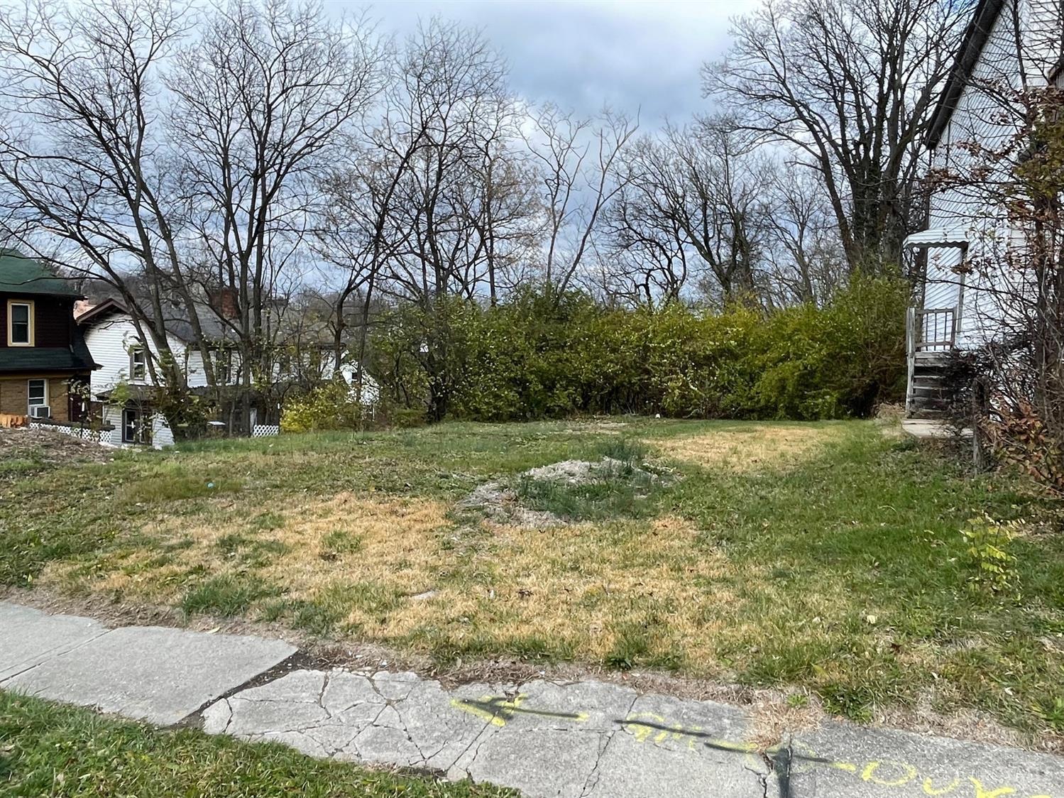 3744 Mayfield Avenue, Cincinnati, OH, 45205 — photo 3