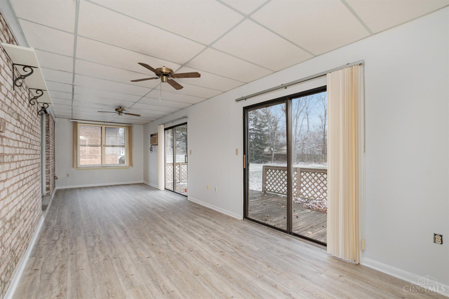 7421 Lake Park Dr