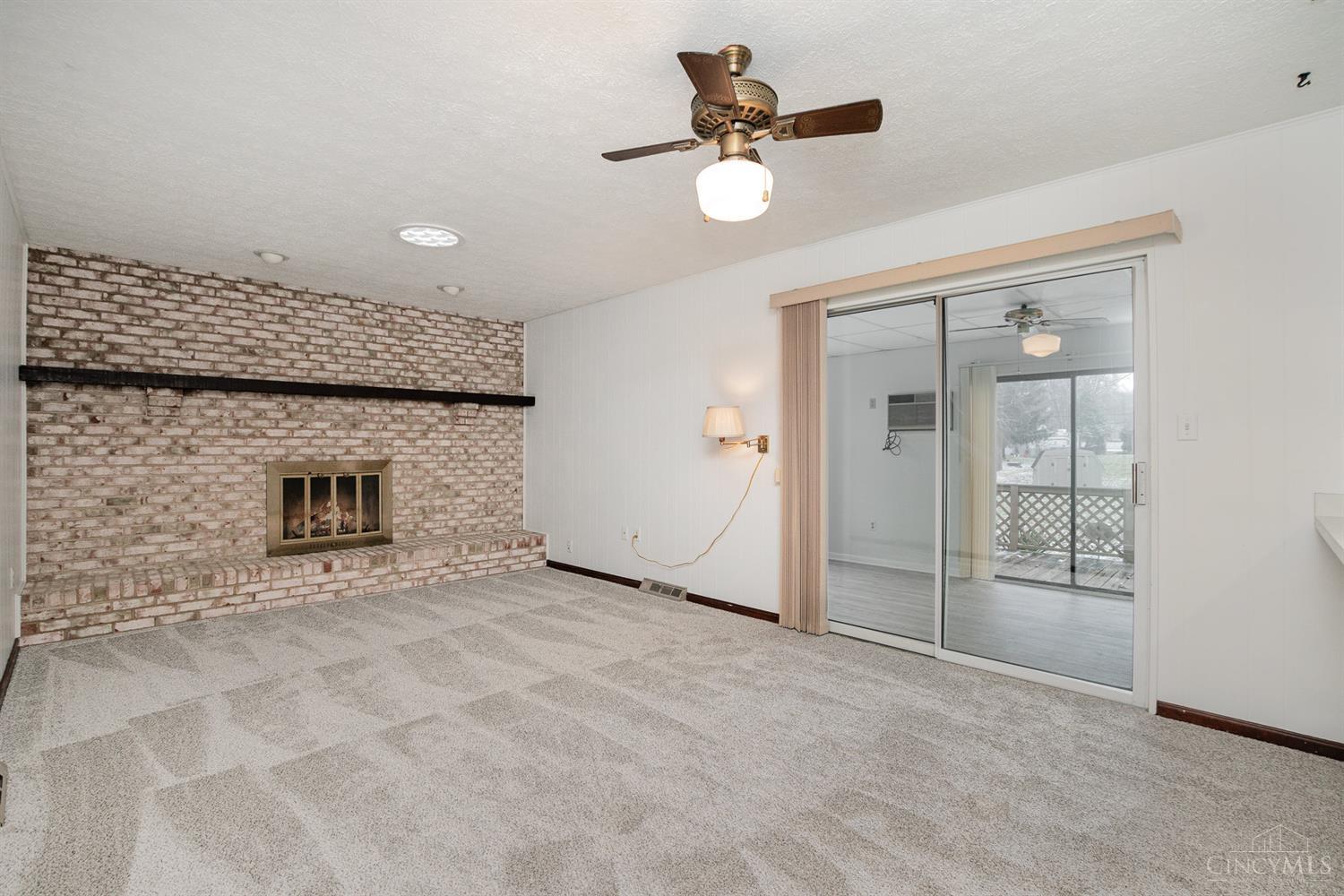 7421 Lake Park Dr