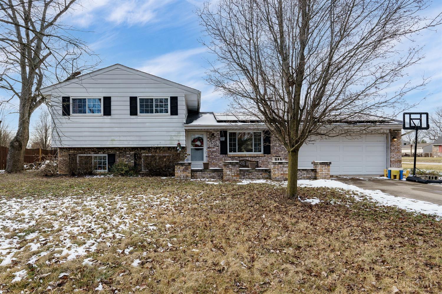 5725 Lake Superior Dr, Fairfield, OH 