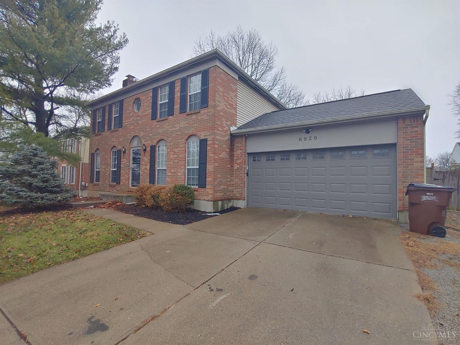 6939 Dimmick Rd, West Chester, OH 45069