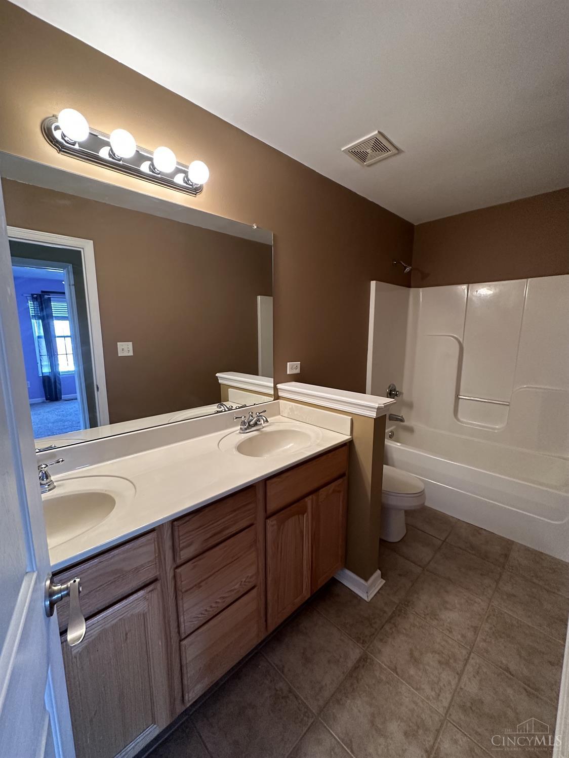 5089 Springleaf Drive, Liberty Twp, OH, 45011 — photo 35