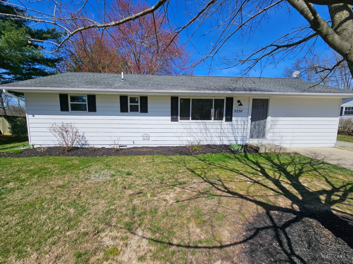 5236 Ash Grove Ave, Blanchester, OH 45107