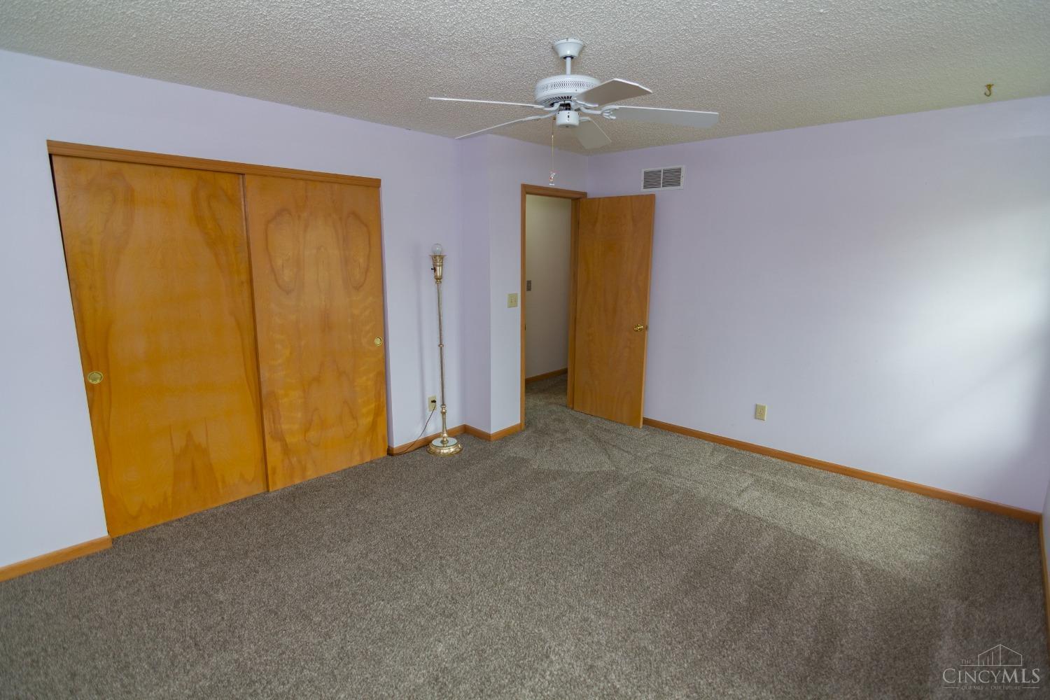6233 Hillsdale Lane