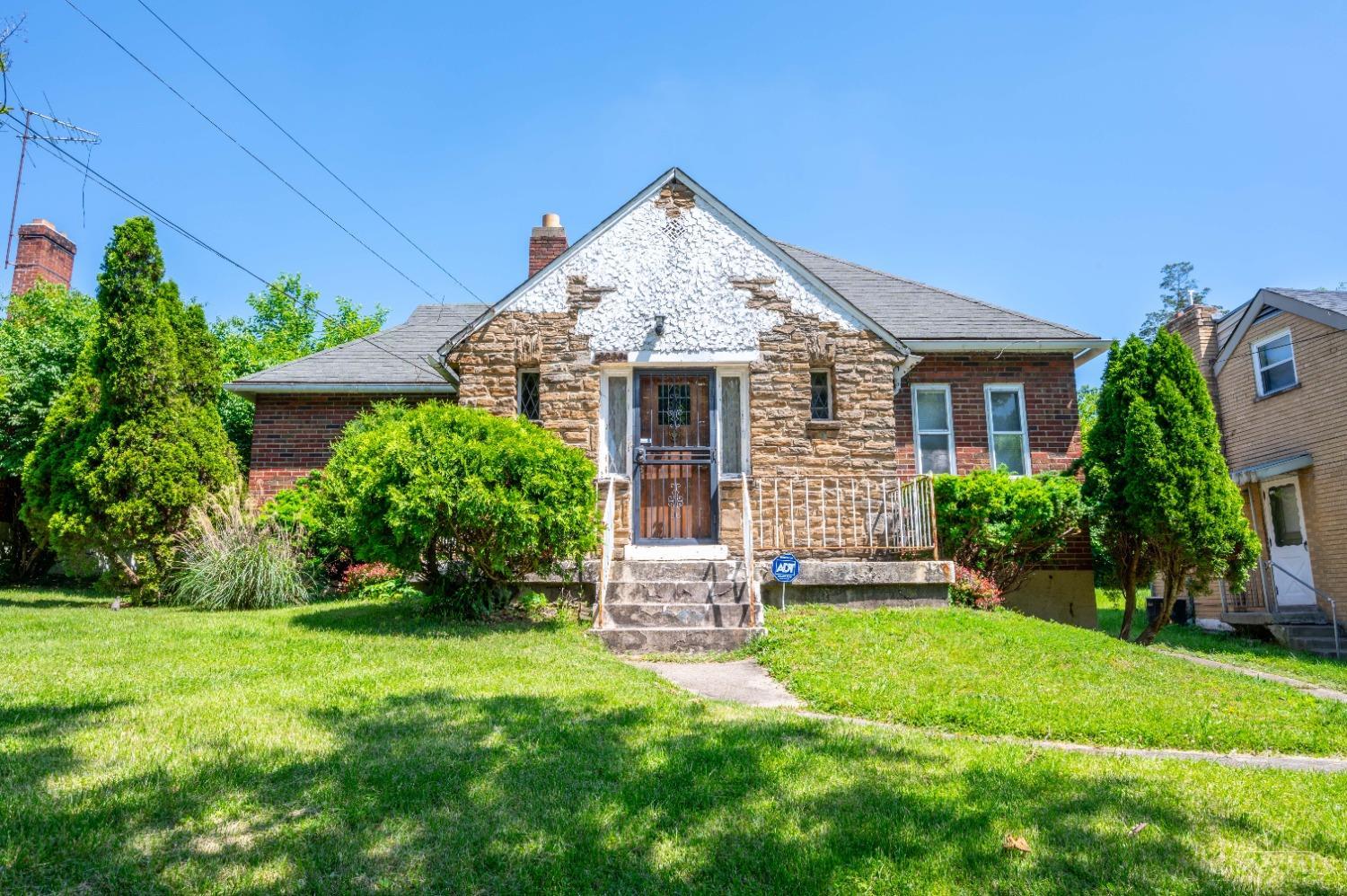 Residential for sale in Cincinnati, Ohio, 1805465