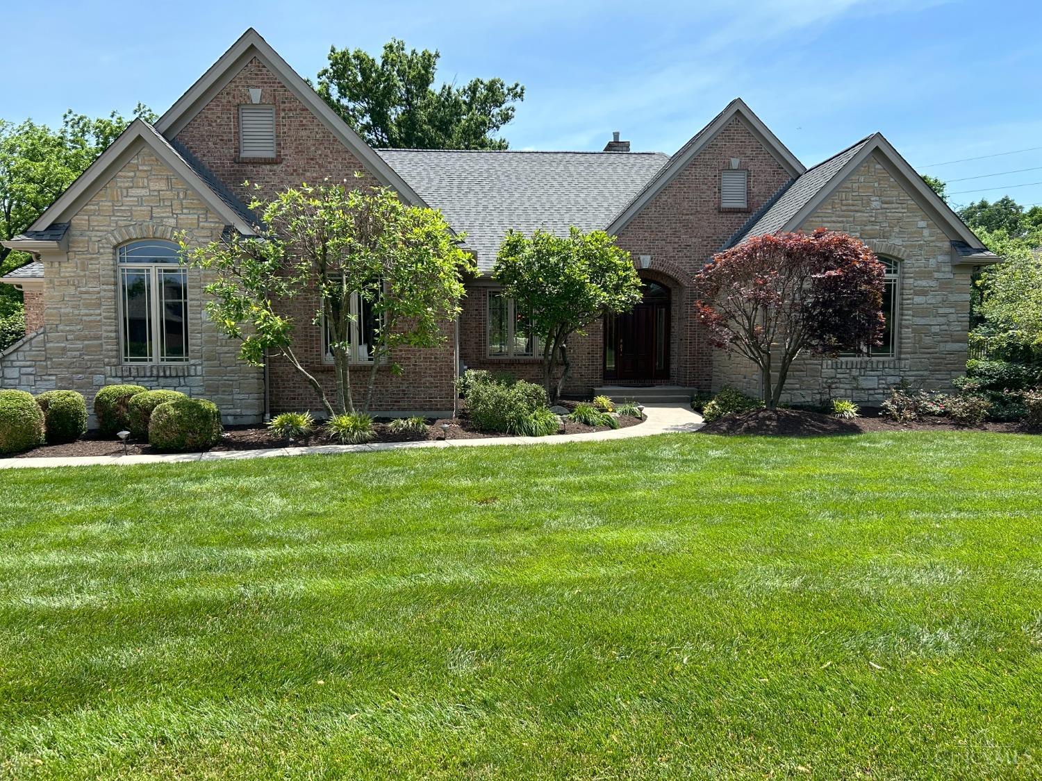 Glendale Real Estate 7 St Edmunds Place Dr OH 45246 749,900