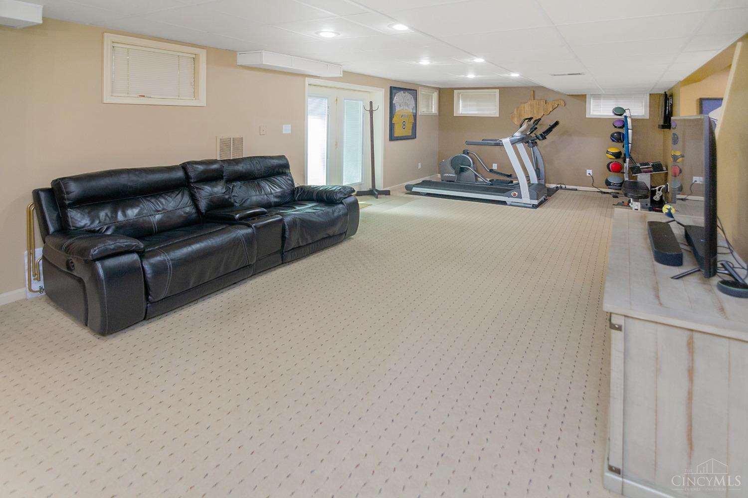 2619 Ashwood Drive