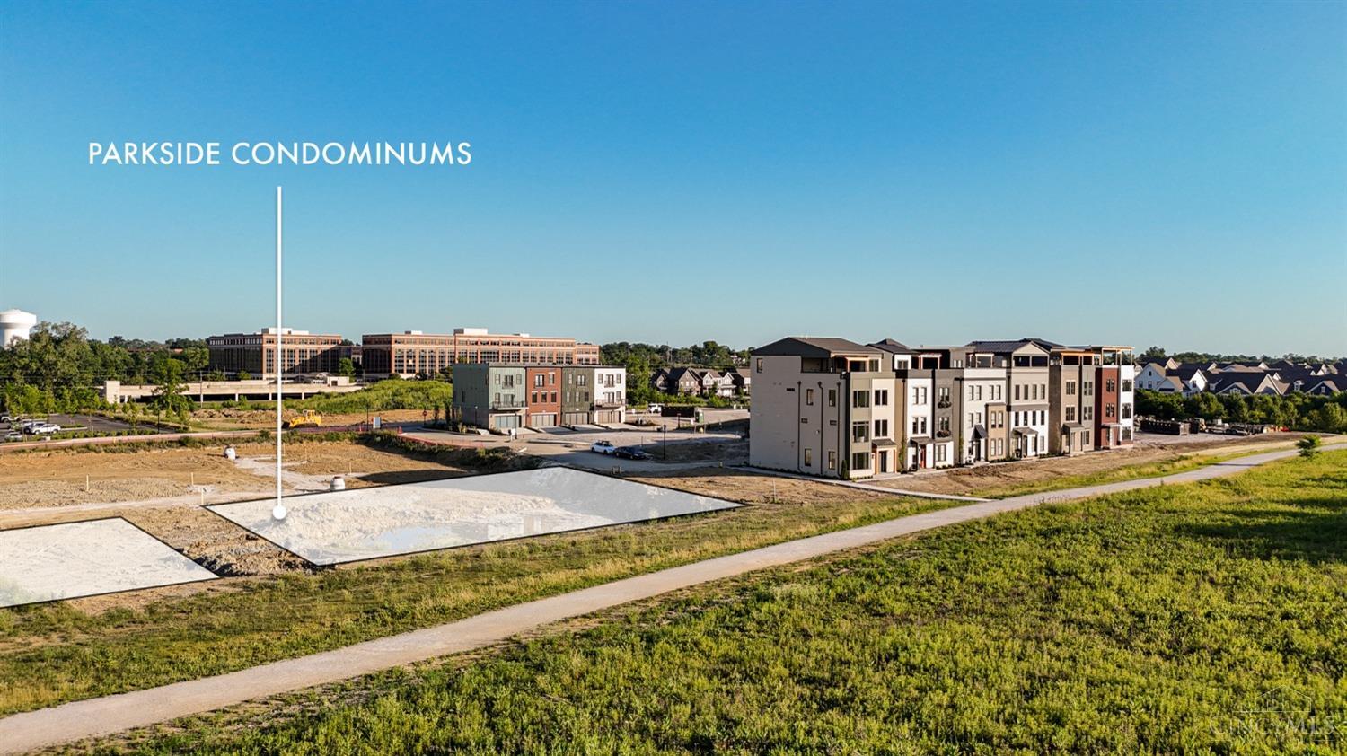 Homes for sale in Blue Ash, OH | 4270 Parkview Dr #303, Blue Ash, OH 45242 | MLS# 1808652