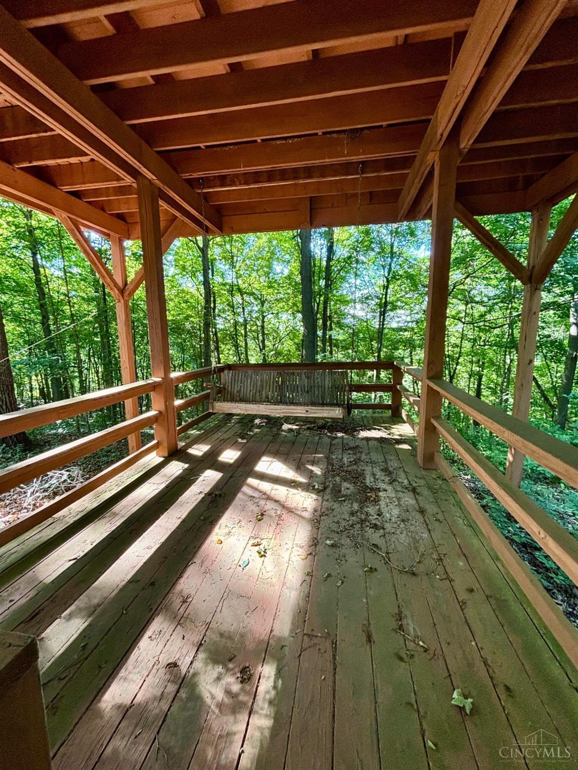 1637 Marcus Run Road W