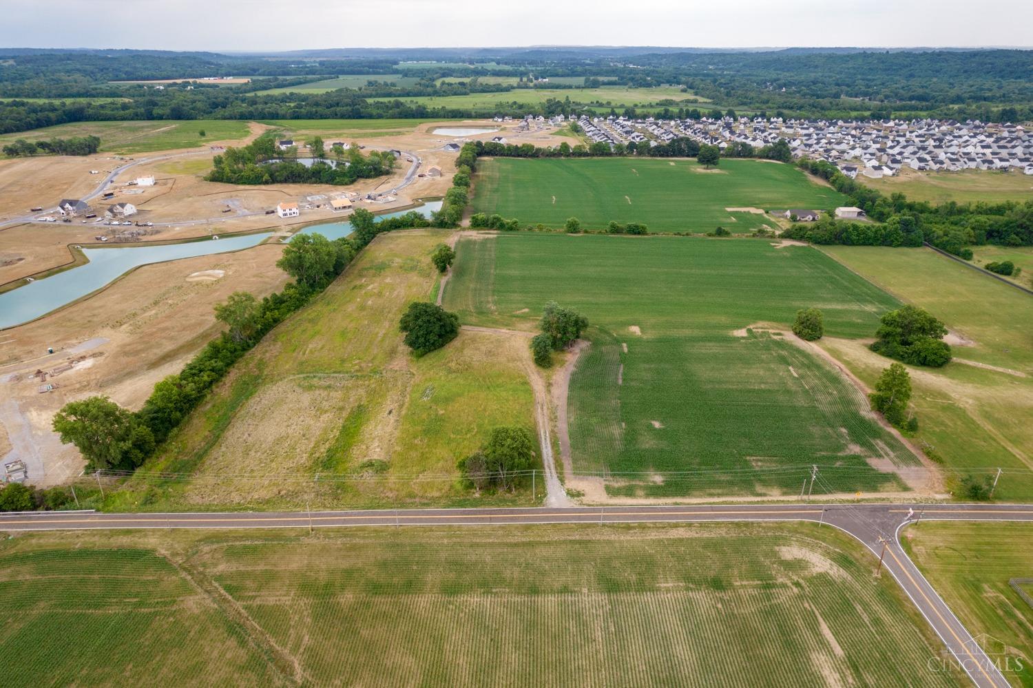 Photo 4 of Sale Pending at 40 Edgewood Rd, Harrison, OH 45030 | MLS# 1806605 | Listing updated on 2026-05-01