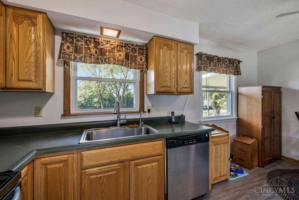 Photo 2 of Single Family Residence at 3909 Sterling Dr, Franklin, OH 45005 | MLS# 1816357 | | Sold on 2024-09-27