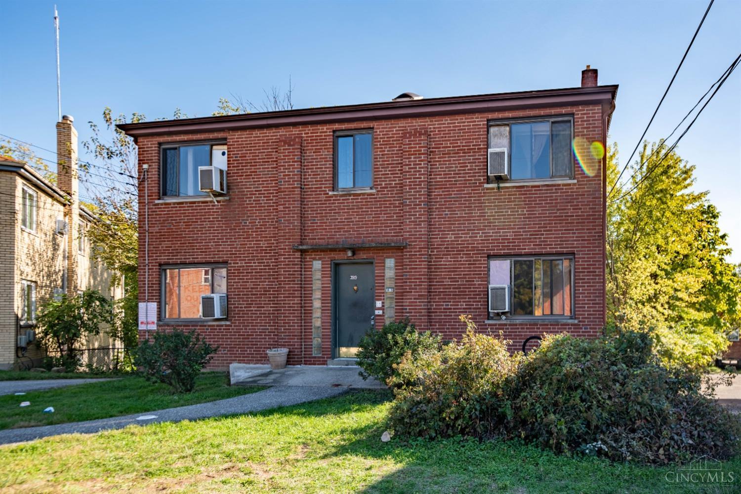 Photo 3 of Quadruplex at 3919 E Gatewood Ln, Cincinnati, OH 45236 | MLS# 1821820 | | Sold on 2024-12-31
