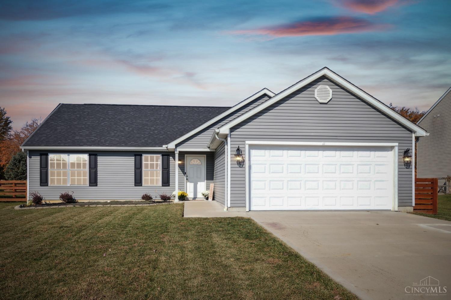 Homes for sale in Batavia, OH | 2386 Vista Lake Dr, Batavia, OH 45103 | MLS# 1818032
