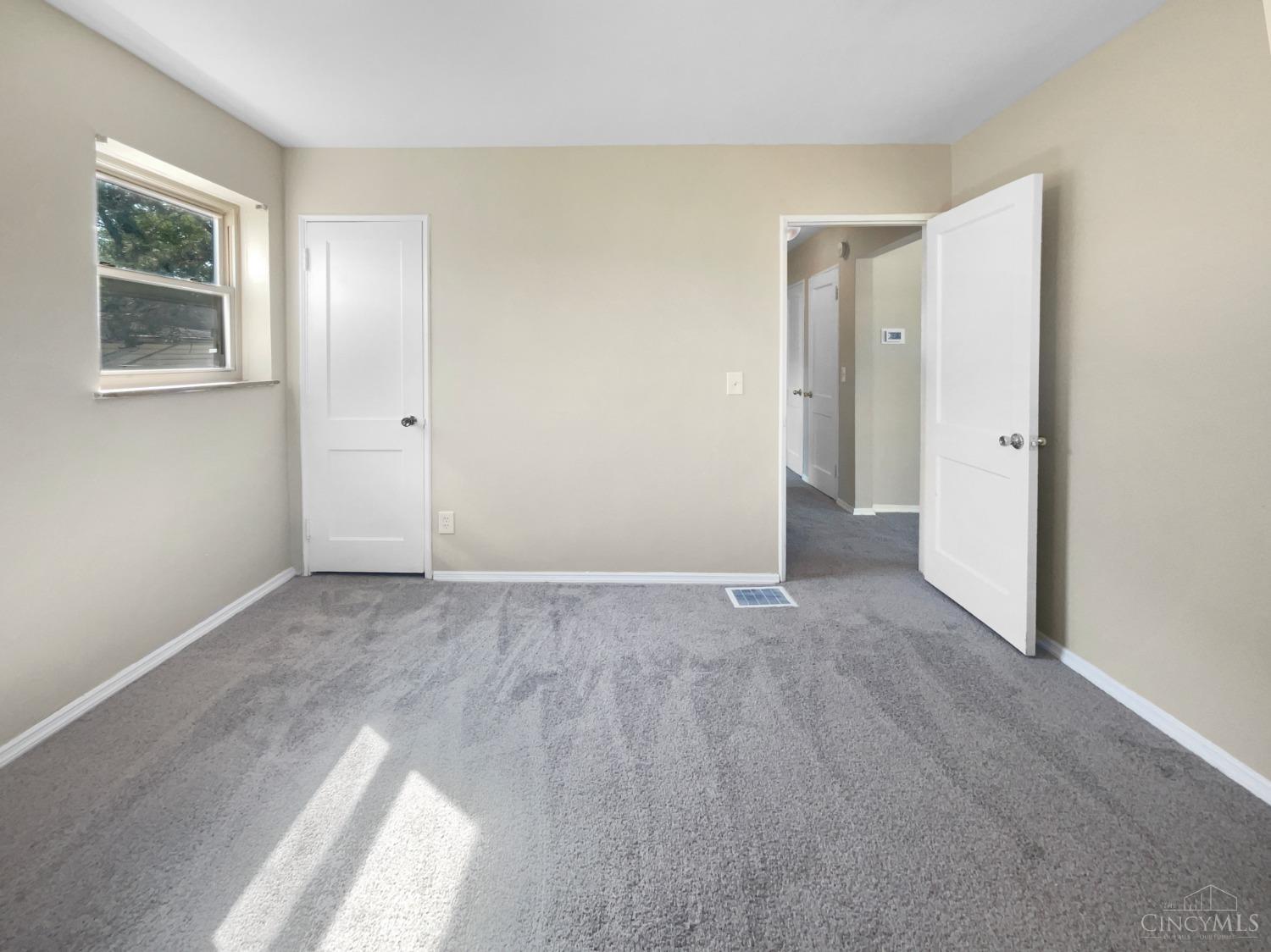 Homes for sale in Sycamore Twp, OH | 8494 Wexford Ave, Sycamore Twp, OH 45236 | MLS# 1828431