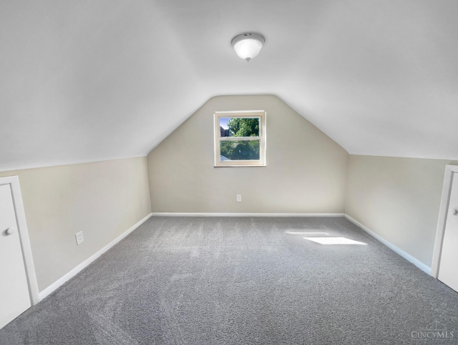 Homes for sale in Sycamore Twp, OH | 8494 Wexford Ave, Sycamore Twp, OH 45236 | MLS# 1828431