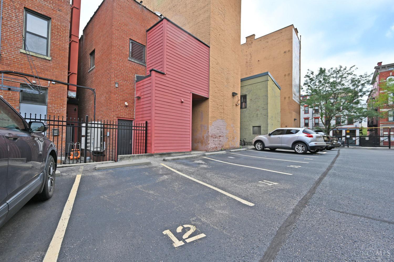 1213 Vine Street