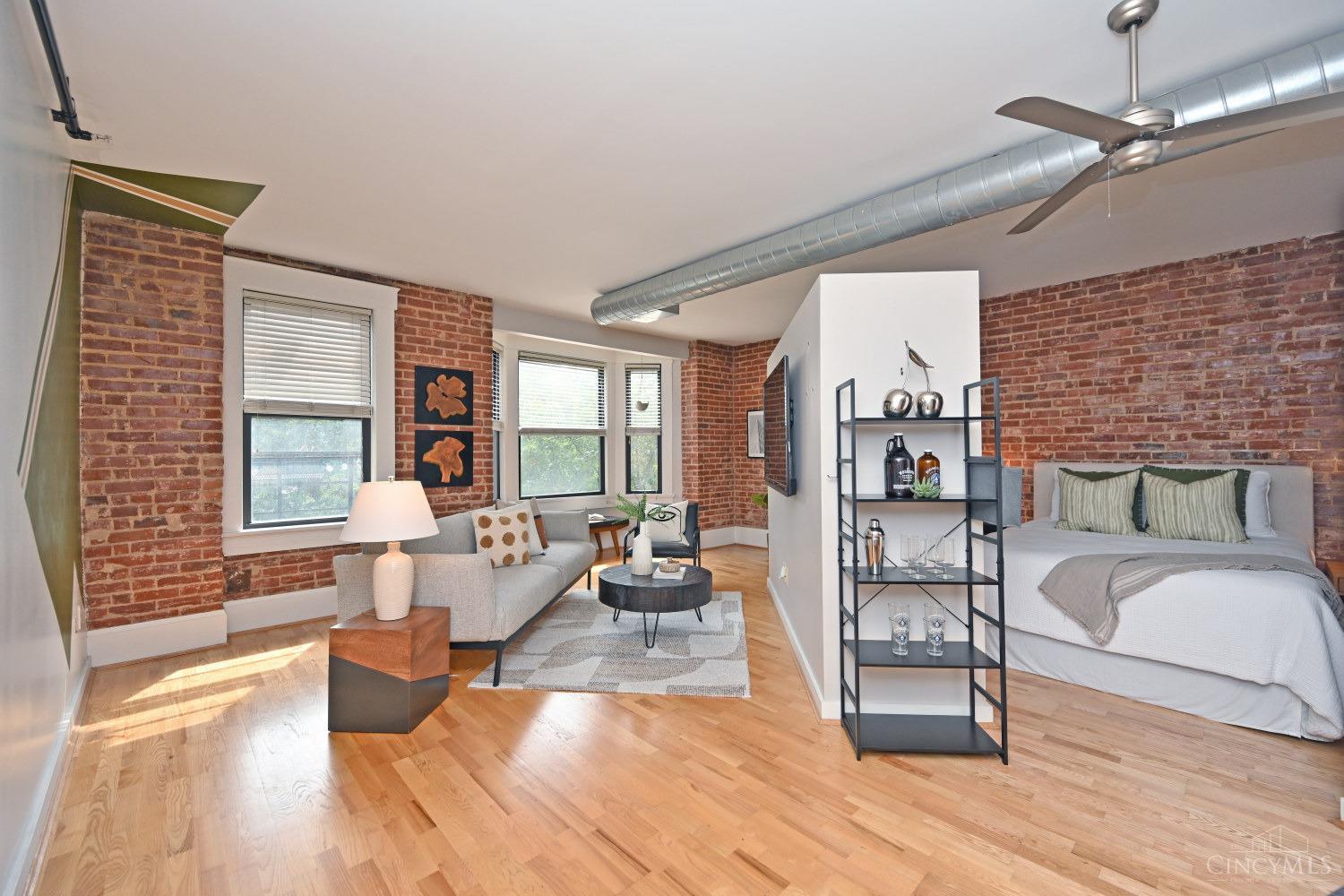 1213 Vine Street