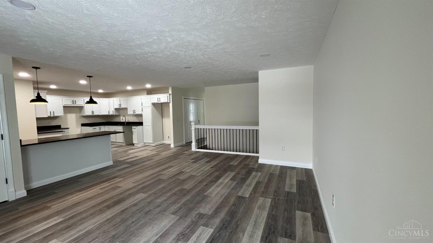 7615 Pea Ridge Road #B, Hillsboro, OH, 45133 — photo 4