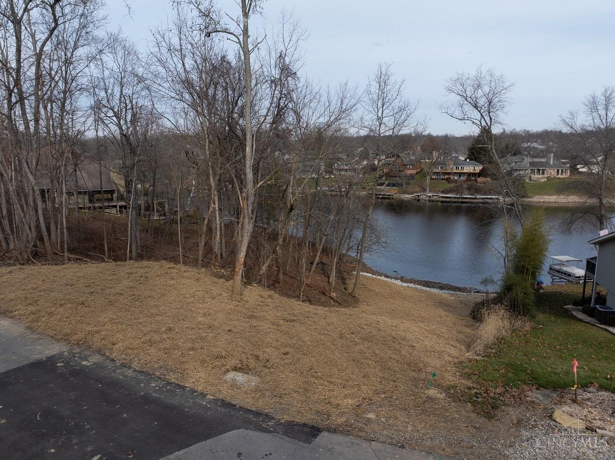 1888 Aqua Vista Drive, Lawrenceburg, IN, 47025
