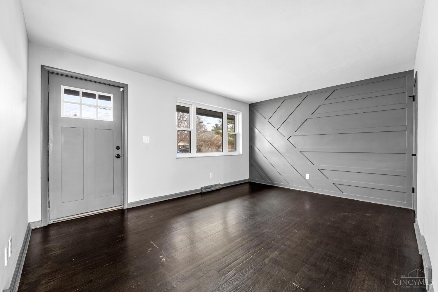 Homes for sale in Colerain Twp, OH | 3329 Alexis Rd, Colerain Twp, OH 45239 | MLS# 1830894