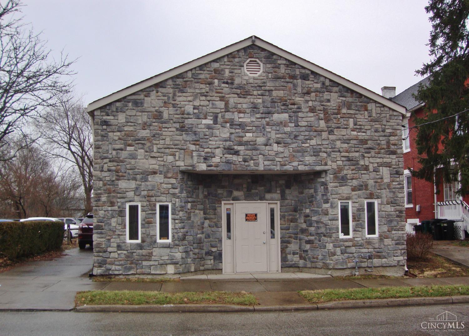 3306 Glenmore Avenue