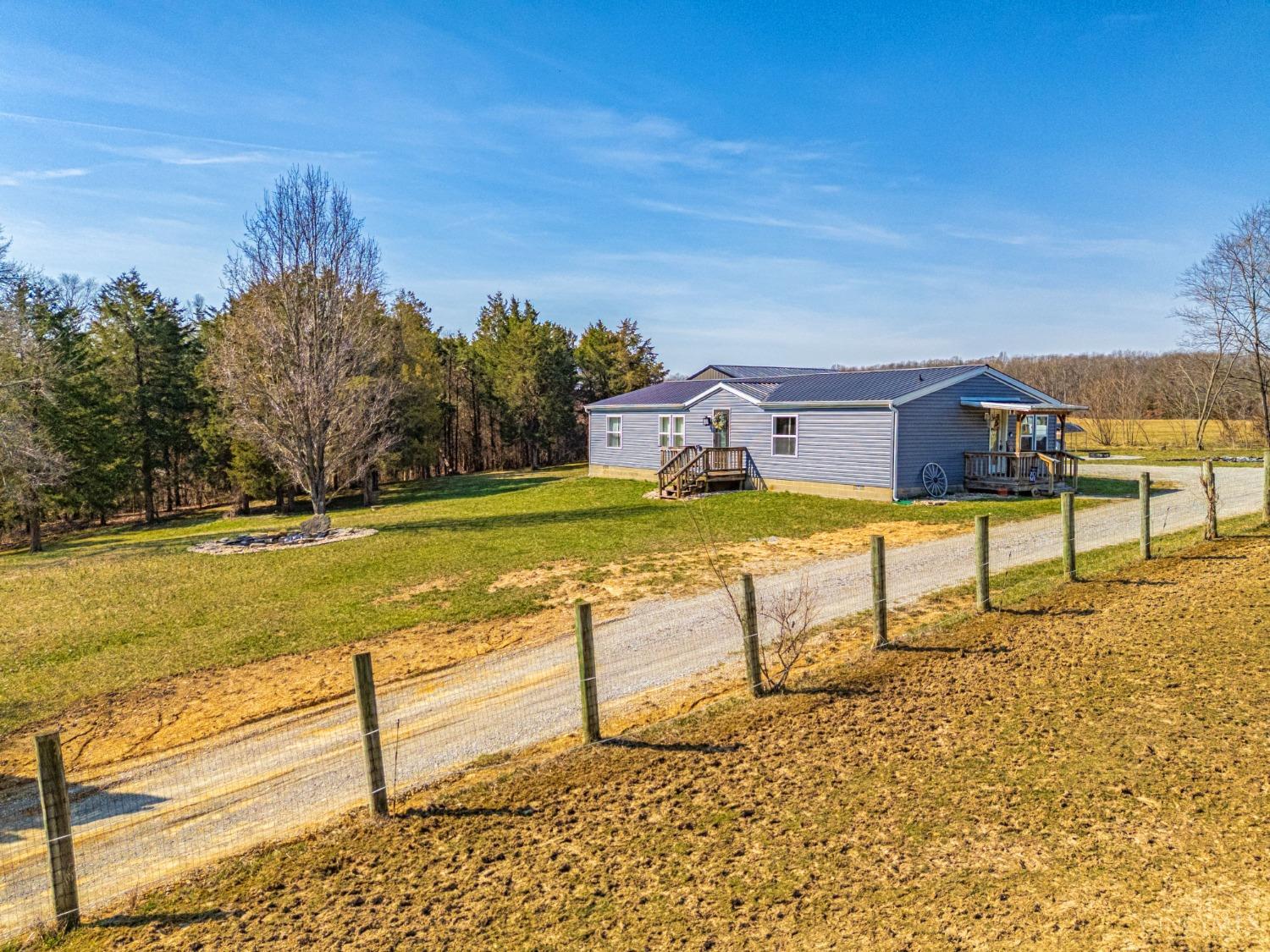 1605 Lloyd Road