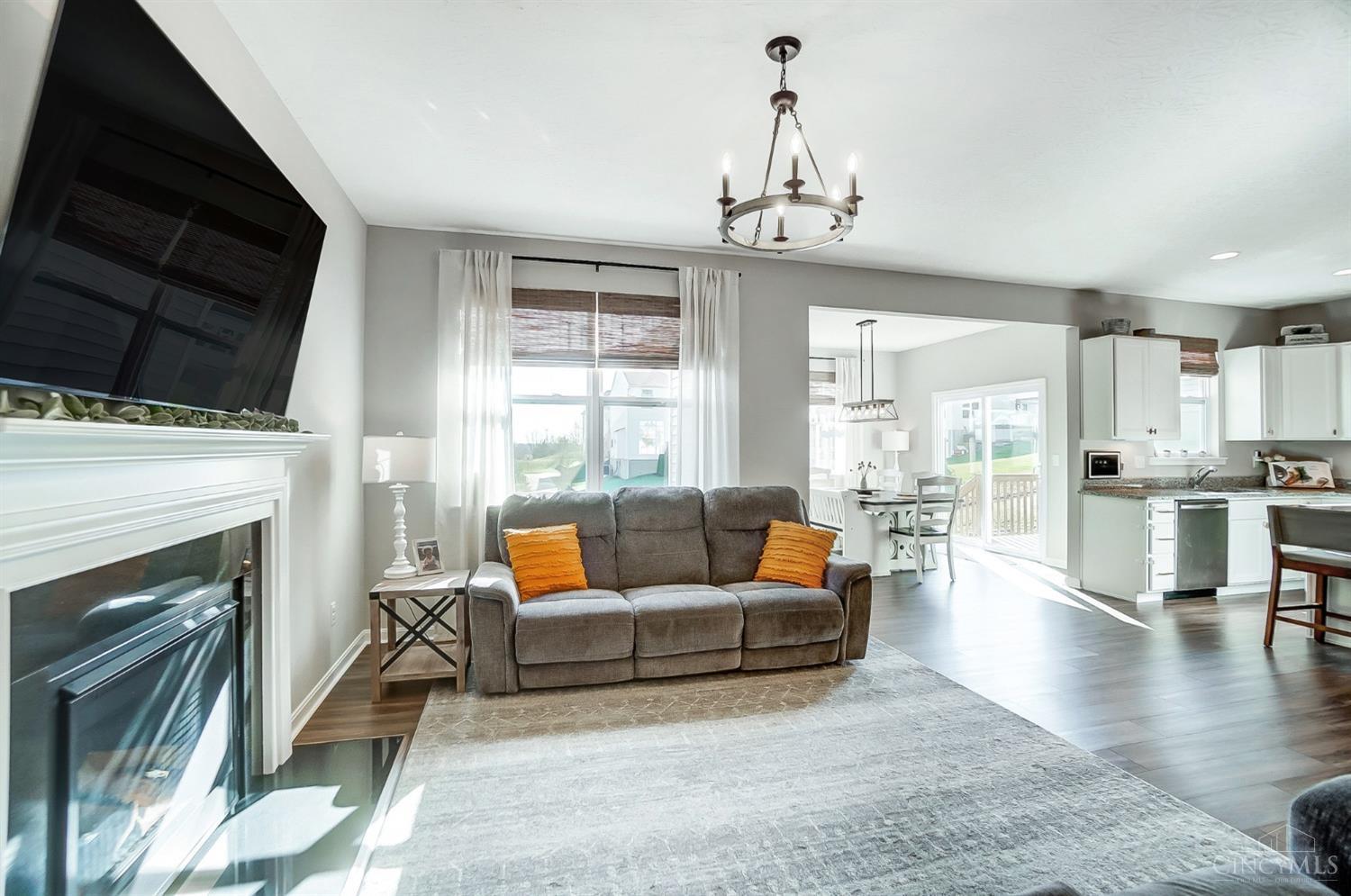 5192 Center View Drive