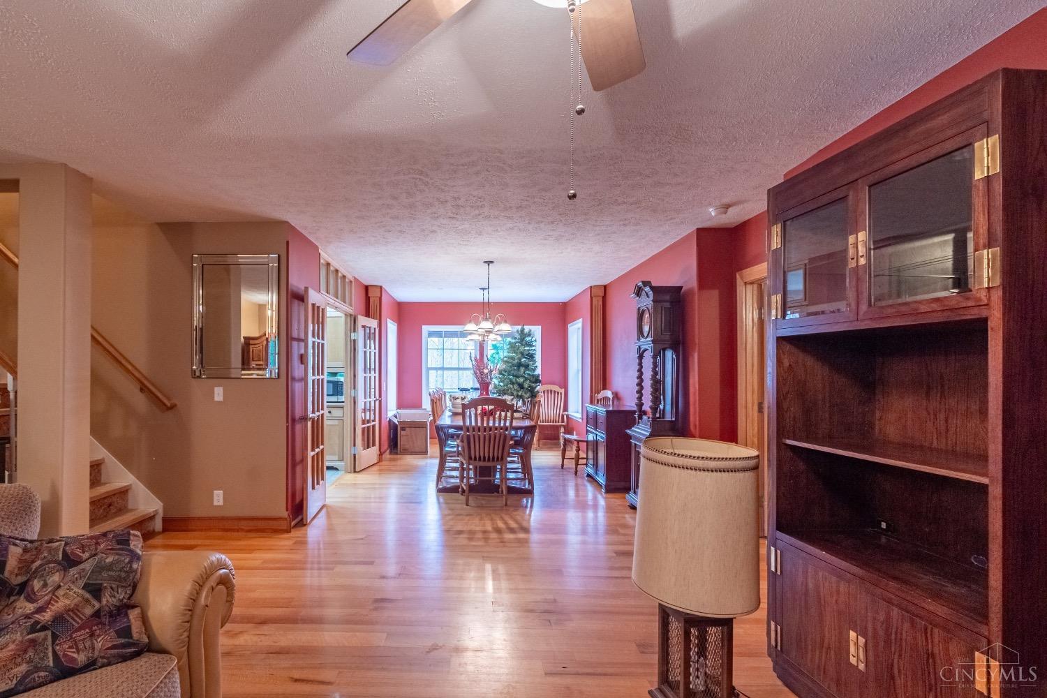 1393 Dutch Thomas Road
