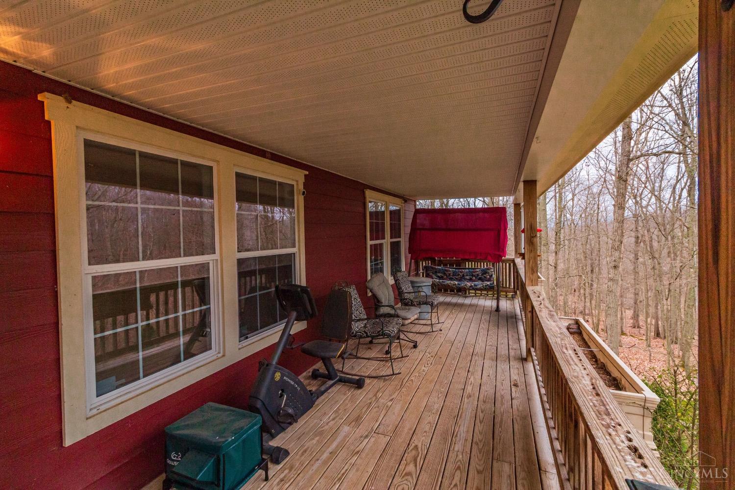1393 Dutch Thomas Road