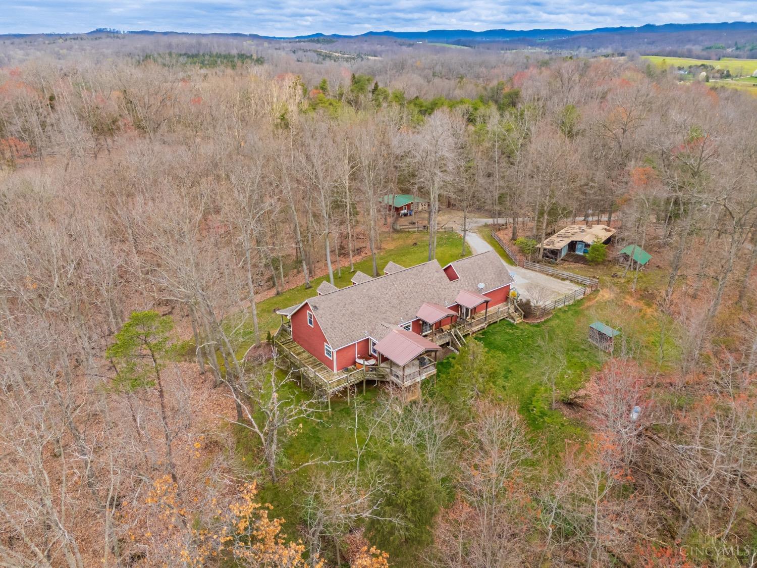 1393 Dutch Thomas Road