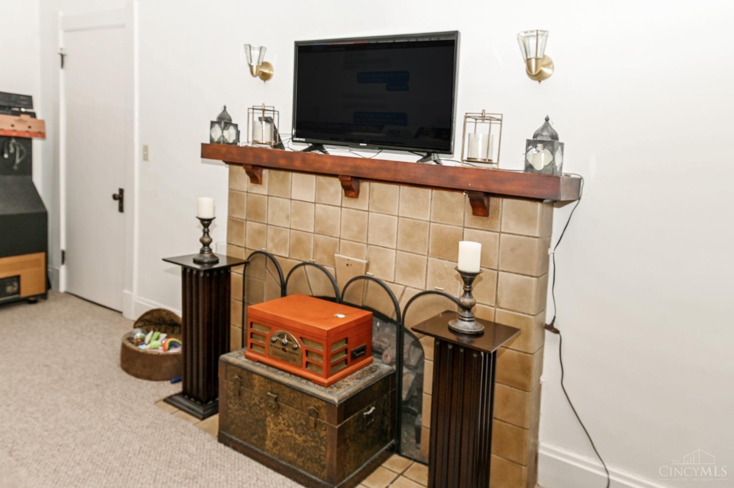 Homes for sale in Cincinnati, OH | 2598 Madison Rd, Cincinnati, OH 45208 | MLS# 1835840