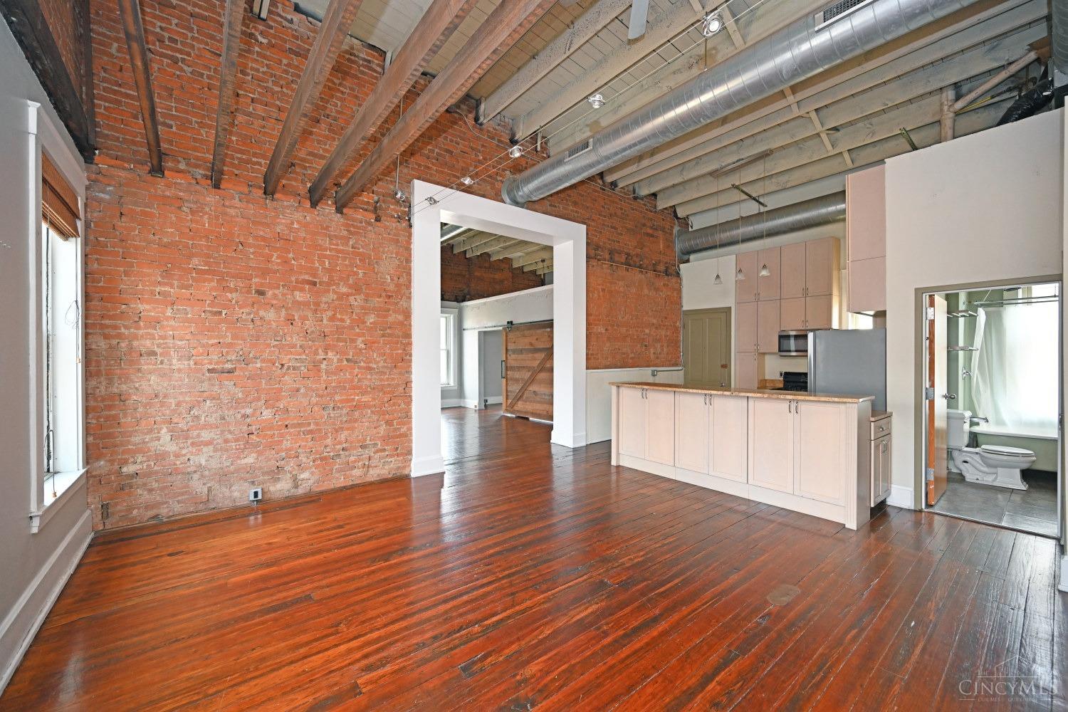 1420 Main Street