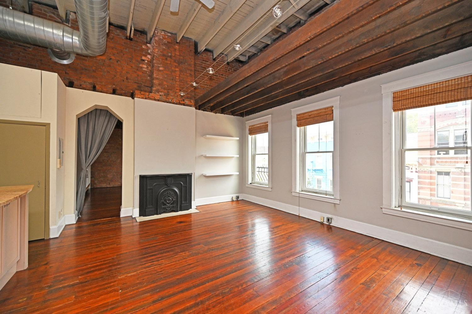 1420 Main Street