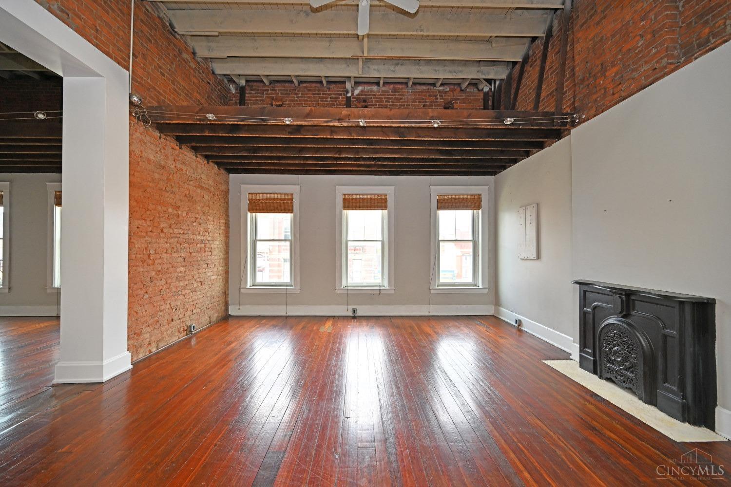 1420 Main Street